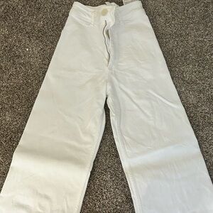 Wide leg white Zara jeans size 22